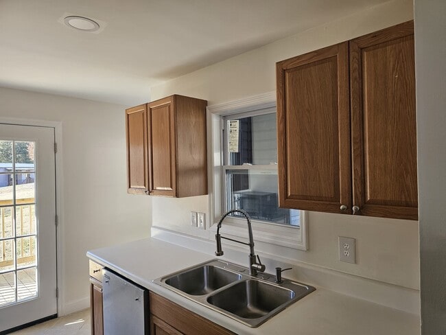 3303 George Light Rd in Knoxville, TN - Building Photo - Building Photo