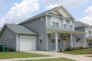 Fort Bragg On Post Housing in Fayetteville, NC - Building Photo