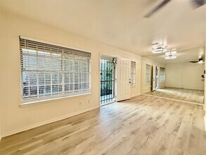 6401 Skyline Dr in Houston, TX - Building Photo - Building Photo