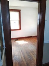 5746 Hodiamont Ave in Jennings, MO - Building Photo - Building Photo
