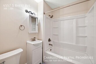 4557 S Rhett Ave in North Charleston, SC - Building Photo - Building Photo