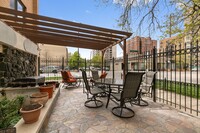 6231 N Kenmore Ave, Unit 307 in Chicago, IL - Building Photo - Building Photo