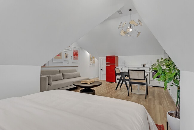 195 Osler St in Toronto, ON - Building Photo - Building Photo