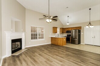 2746 Virginia Woods Pl in Arlington, TN - Foto de edificio - Building Photo