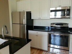 3 Chauncy St, Unit 11 in Cambridge, MA - Building Photo