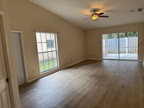 12303 Londonderry Ln in Bonita Springs, FL - Building Photo - Building Photo