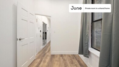 Private bedroom in 2 bed/1 bath Home in New York, NY - Building Photo - Building Photo