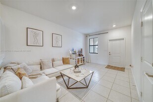 24675 SW 119th Pl in Homestead, FL - Building Photo