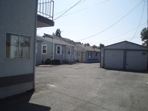 Laurel Avenue Apartments in Hayward, CA - Building Photo - Building Photo