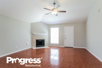 2115 Beacon Light Ln in Fresno, TX - Building Photo - Building Photo