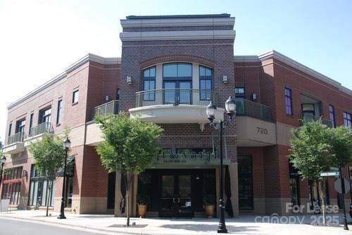 property at 720 Gov Morrison St