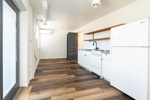 421 N Emporia Ave in Wichita, KS - Building Photo