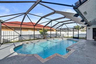 7909 NW 19th St in Margate, FL - Building Photo - Building Photo