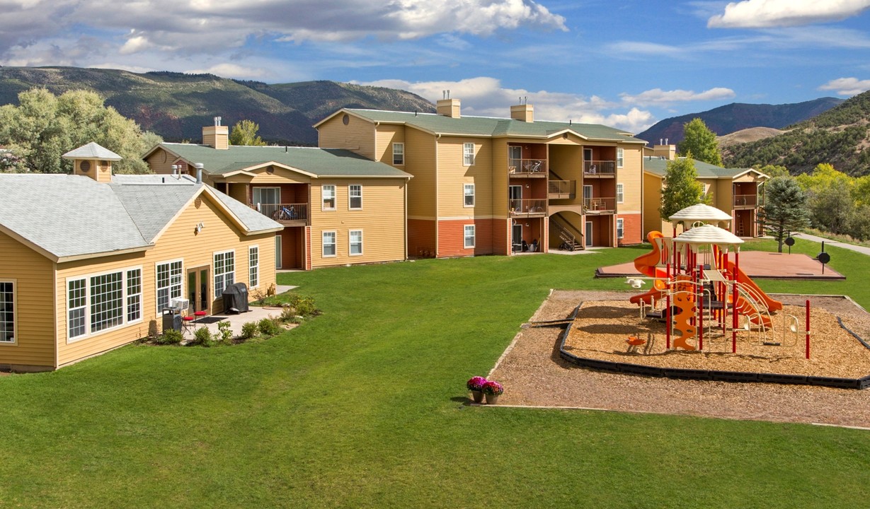 Eagle Villas in Eagle, CO - Foto de edificio