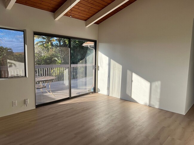 property at 789 Hildale Cir