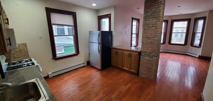 69 Mozart St, Unit 1 in Boston, MA - Building Photo - Building Photo