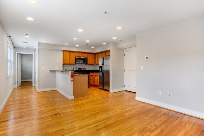 1628 C St SE in Washington, DC - Building Photo - Building Photo
