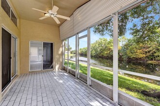 129 Harbor Lake Cir in Greenacres, FL - Building Photo - Building Photo