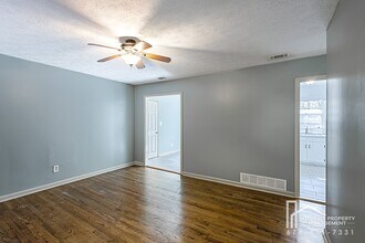 4979 Paris Ave in Powder Springs, GA - Building Photo - Building Photo