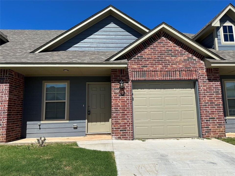 923 SW 91st St in Oklahoma City, OK - Foto de edificio