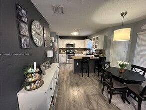 238 Magnolia Ave in Davie, FL - Building Photo - Building Photo