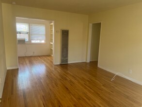 645 S Marengo Ave in Pasadena, CA - Building Photo - Building Photo