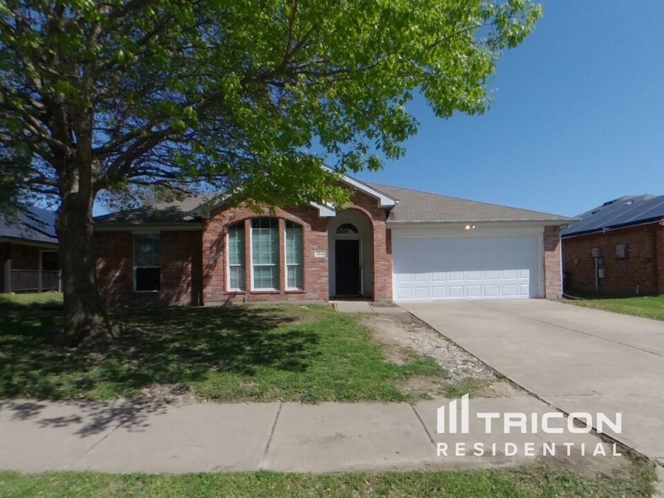 104 Meadow Ridge Dr in Anna, TX - Building Photo