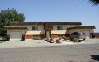 1421 Sourdough Ln, Unit 3 in Billings, MT - Building Photo