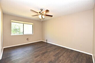 609 Rollingway Dr in Round Rock, TX - Building Photo - Building Photo