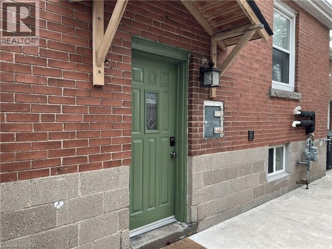 property at 4 Sunning Hill Ave