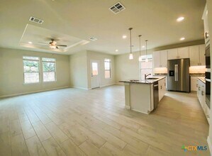 512 Hoot Owl Ln S in Leander, TX - Building Photo - Building Photo