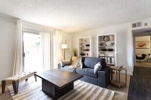 IMT Desert Palm Village