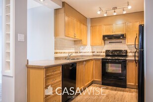 9715-1110 110 St NW in Edmonton, AB - Building Photo