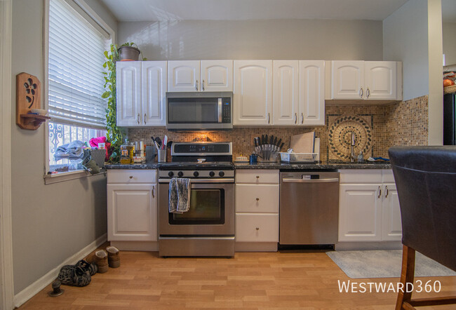 property at 4424 N Racine Ave
