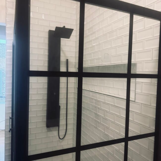 1412 E Marquette Rd, Unit Unit3 in Chicago, IL - Foto de edificio - Building Photo