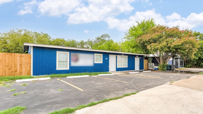 4530 Walzem Rd, Unit 101 in San Antonio, TX - Foto de edificio - Building Photo