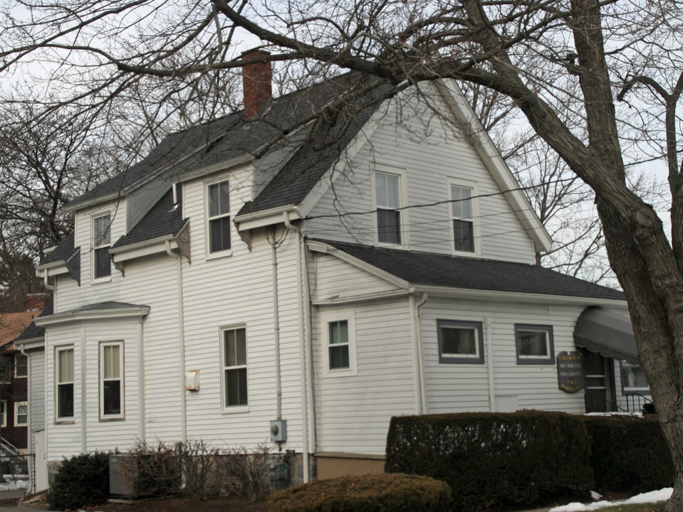 445-459 Washington St in Braintree, MA - Building Photo