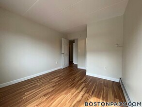 725 Tremont St in Boston, MA - Building Photo - Building Photo
