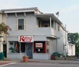 22-24 E Main St in Webster, NY - Building Photo - Building Photo