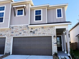 2218 Via Vicky Rd in Houston, TX - Building Photo