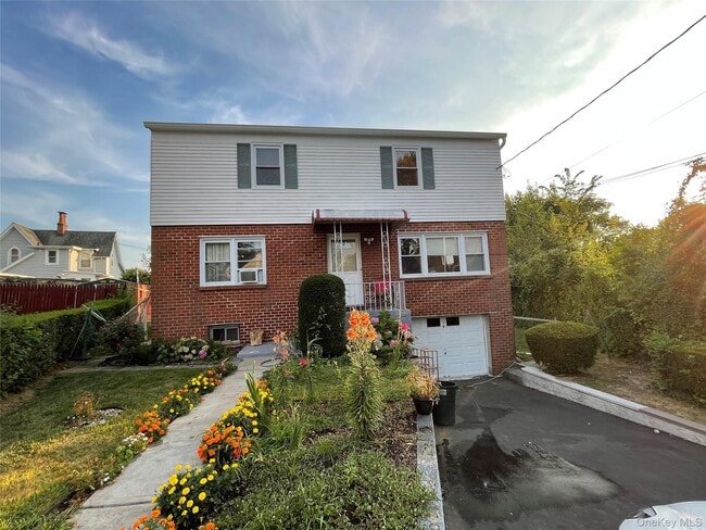 property at 19 Patti Ln