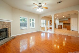 9207 Larsons Ln in Helotes, TX - Building Photo - Building Photo