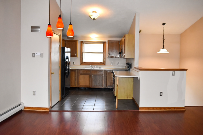 186 Dunbarton Rd in Manchester, NH - Foto de edificio - Building Photo