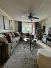 7824 Sonoma Springs Cir in Greenacres, FL - Building Photo - Building Photo