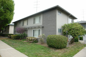 544 Dudley Ave in San Jose, CA - Building Photo - Building Photo