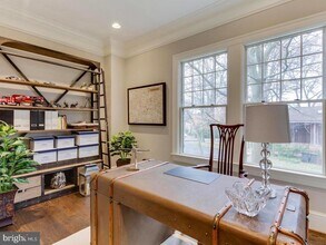 6906 Chelsea Rd in McLean, VA - Building Photo - Building Photo