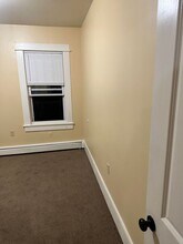 363 Silver St in Manchester, NH - Building Photo - Building Photo