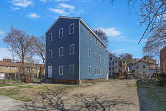 15XX Hawley St in Worcester, MA - Building Photo - Building Photo