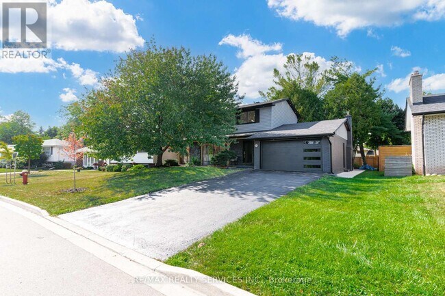 property at 5133 Cherryhill Crescent