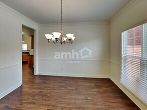 2043 Keene Cir in Spring Hill, TN - Building Photo - Building Photo